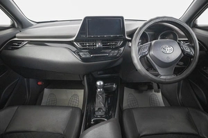 Внедорожник Toyota C-HR 2017 года, 2359000 рублей, Кемерово