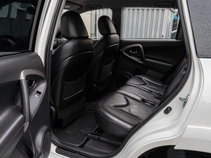 Внедорожник Toyota RAV4 2010 года, 1370000 рублей, Краснодар