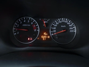 Хетчбэк Nissan Note 2012 года, 810000 рублей, Омск