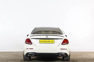 Седан Mercedes-benz E-класс 2016 года, 3359000 рублей, Тюмень