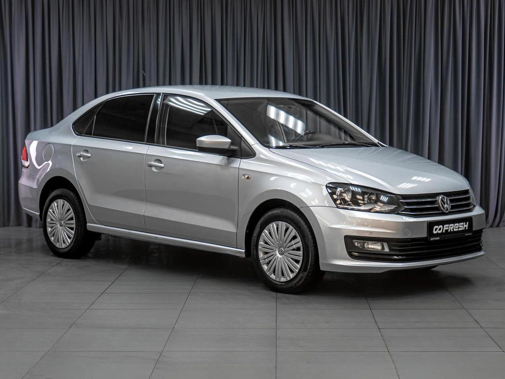 Седан Volkswagen Polo 2016 года, 1049000 рублей, Тюмень