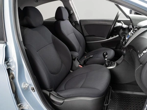 Седан Hyundai Solaris 2011 года, 649000 рублей, Тюмень