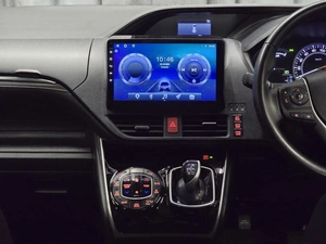 Минивэн Toyota Esquire 2015 года, 1700000 рублей, Красноярск