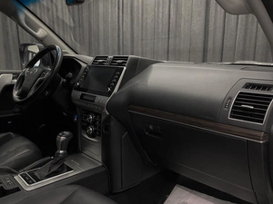 Внедорожник Toyota Land Cruiser Prado 2021 года, 5600000 рублей, Красноярск
