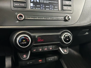 Седан Kia Rio 2021 года, 1450000 рублей, Уфа