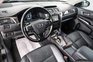 Седан Toyota Camry 2015 года, 1999000 рублей, Красноярск