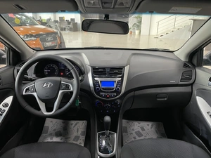 Седан Hyundai Solaris 2013 года, 897000 рублей, Солонцы