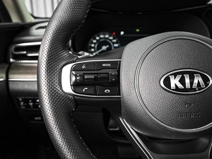 Седан Kia K5 2020 года, 3710000 рублей, Ставрополь