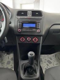 Седан Volkswagen Polo 2012 года, 697000 рублей, Солонцы