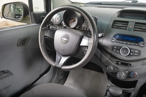 Хетчбэк Chevrolet Spark 2013 года, 799000 рублей, Томск