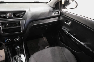 Хетчбэк Kia Rio 2012 года, 799000 рублей, Новокузнецк