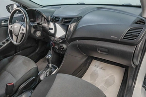 Седан Hyundai Solaris 2014 года, 849000 рублей, Челябинск