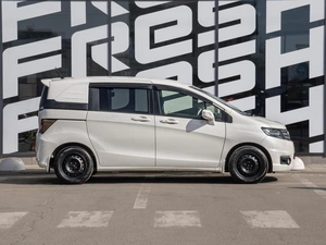 Минивэн Honda Freed 2012 года, 999000 рублей, Краснодар