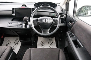 Минивэн Honda Freed 2012 года, 1179000 рублей, Красноярск