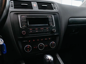 Седан Volkswagen Jetta 2014 года, 990000 рублей, Красноярск