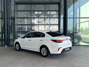 Седан Kia Rio 2017 года, 1150000 рублей, Уфа