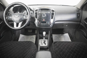 Хетчбэк Kia Ceed 2011 года, 819000 рублей, Кемерово