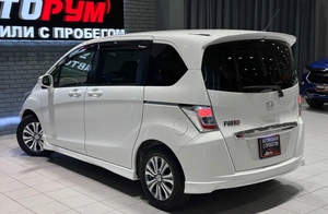 Минивэн Honda Freed 2012 года, 1147000 рублей, Красноярск
