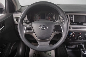 Седан Hyundai Solaris 2021 года, 1699000 рублей, Томск