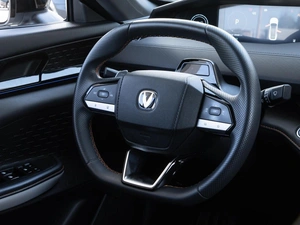 Лифтбек Changan UNI-V 2024 года, 2410000 рублей, Волгоград