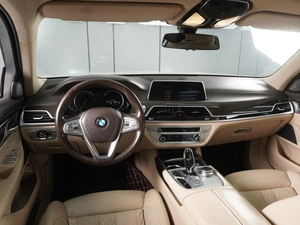 Седан BMW 7 серия 2015 года, 3469000 рублей, Красный Пахарь