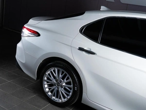 Седан Toyota Camry 2019 года, 3439000 рублей, Сургут