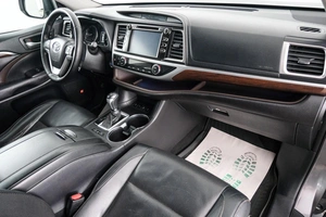 Внедорожник Toyota Highlander 2014 года, 3569000 рублей, Красноярск