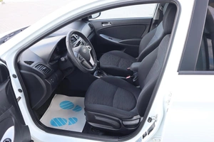 Хэтчбек Hyundai Solaris 2014 года, 990000 рублей, Мирное