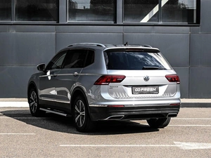 Внедорожник Volkswagen Tiguan Allspace 2019 года, 2544000 рублей, Кирилловка