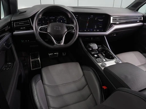 Внедорожник Volkswagen Touareg 2023 года, 9749000 рублей, Воронеж