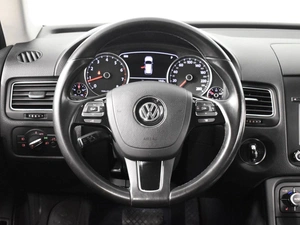 Внедорожник Volkswagen Touareg 2012 года, 2499900 рублей, Казань