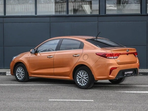 Седан Kia Rio 2018 года, 1499000 рублей, Кирилловка