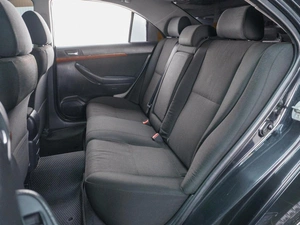 Седан Toyota Avensis 2007 года, 879000 рублей, Сургут