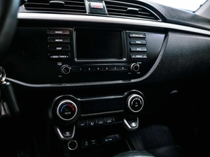Хетчбэк Kia Rio X-Line 2018 года, 1519000 рублей, Красноярск