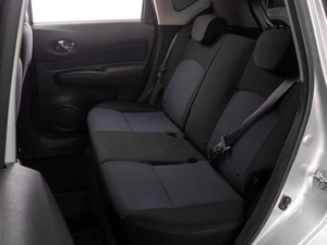 Хетчбэк Nissan Note 2013 года, 949000 рублей, Тюмень