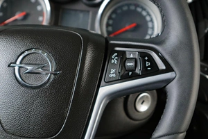 Минивэн Opel Zafira 2013 года, 1059000 рублей, Тюмень