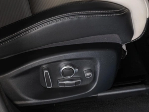 Внедорожник Jaguar F-Pace 2018 года, 2850000 рублей, Санкт-Петербург