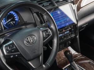 Седан Toyota Camry 2016 года, 1979000 рублей, Сургут