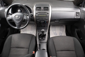 Седан Toyota Corolla 2008 года, 749000 рублей, Оренбург