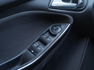 Седан Ford Focus 2016 года, 895055 рублей, Москва