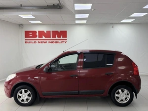 Хэтчбек Renault Sandero 2012 года, 700000 рублей, Смоленск