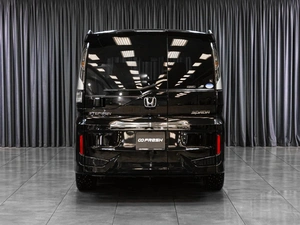 Минивэн Honda Stepwgn Spada 2021 года, 3049000 рублей, Тюмень