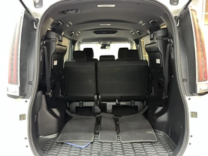 Минивэн Toyota Noah 2020 года, 2297000 рублей, Красноярск