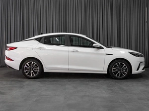 Лифтбек JAC J7 2023 года, 1850000 рублей, Тюмень