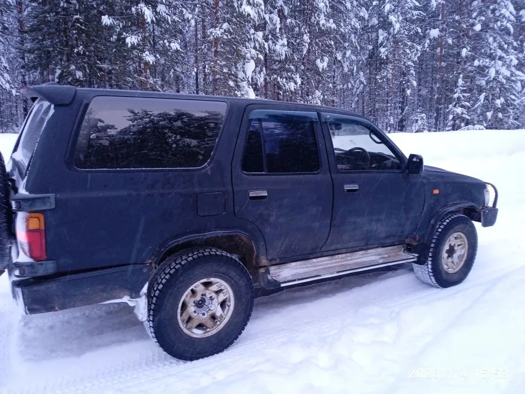 Внедорожник Toyota Hilux Surf 1994 года, 250000 рублей, Красноярск