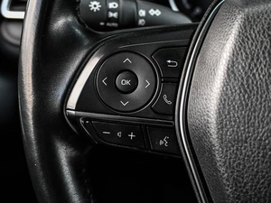 Седан Toyota Camry 2019 года, 2550000 рублей, Кирилловка