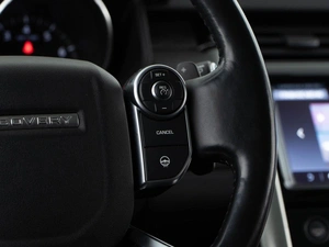 Внедорожник Land Rover Discovery 2017 года, 4738888 рублей, Москва