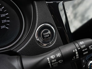 Внедорожник Nissan X-Trail 2017 года, 1640000 рублей, Краснодар