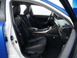 Седан Lexus IS 2014 года, 2199055 рублей, Москва