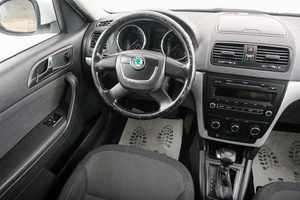 Внедорожник Skoda Yeti 2012 года, 829000 рублей, Красноярск